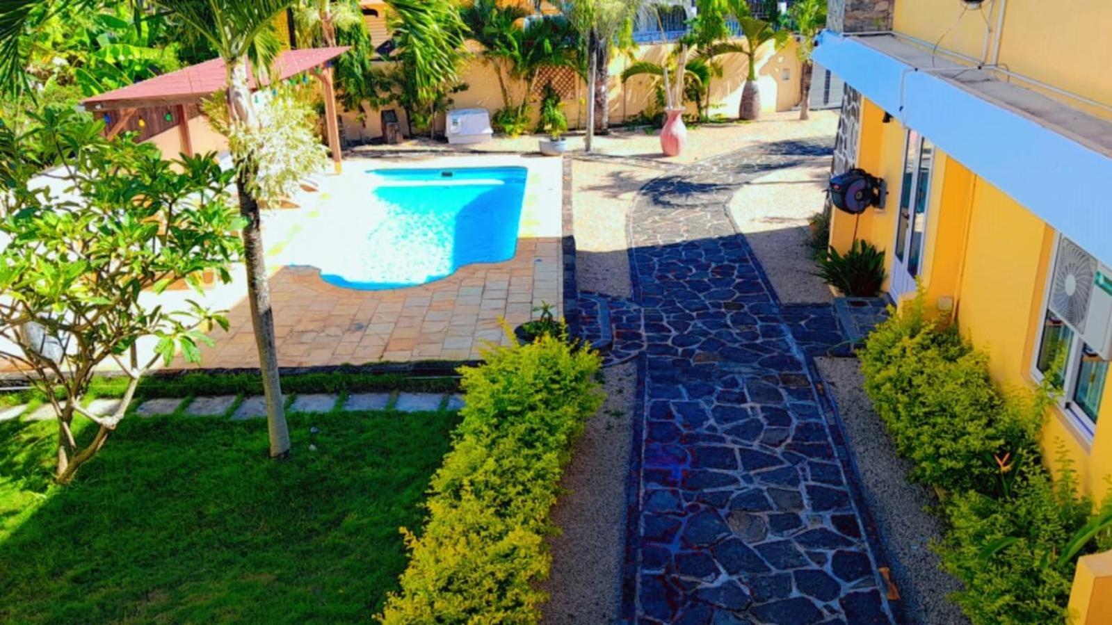 Villa Santa Avec Piscine Et Jardin Pointe aux Piments Exterior foto